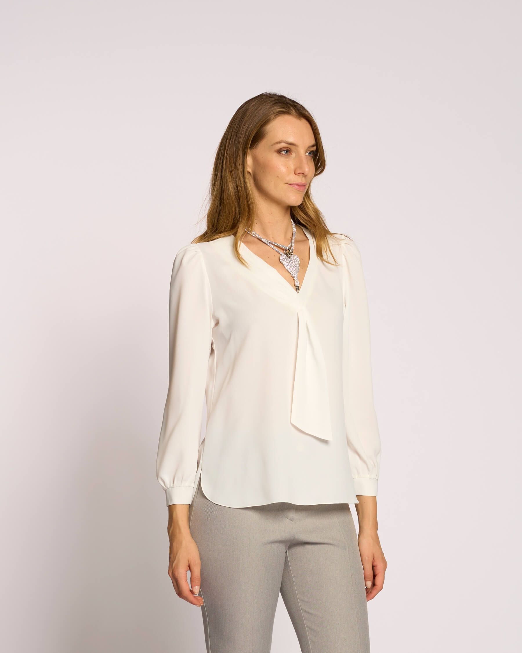 Casacca con scollo a V e sciarpina