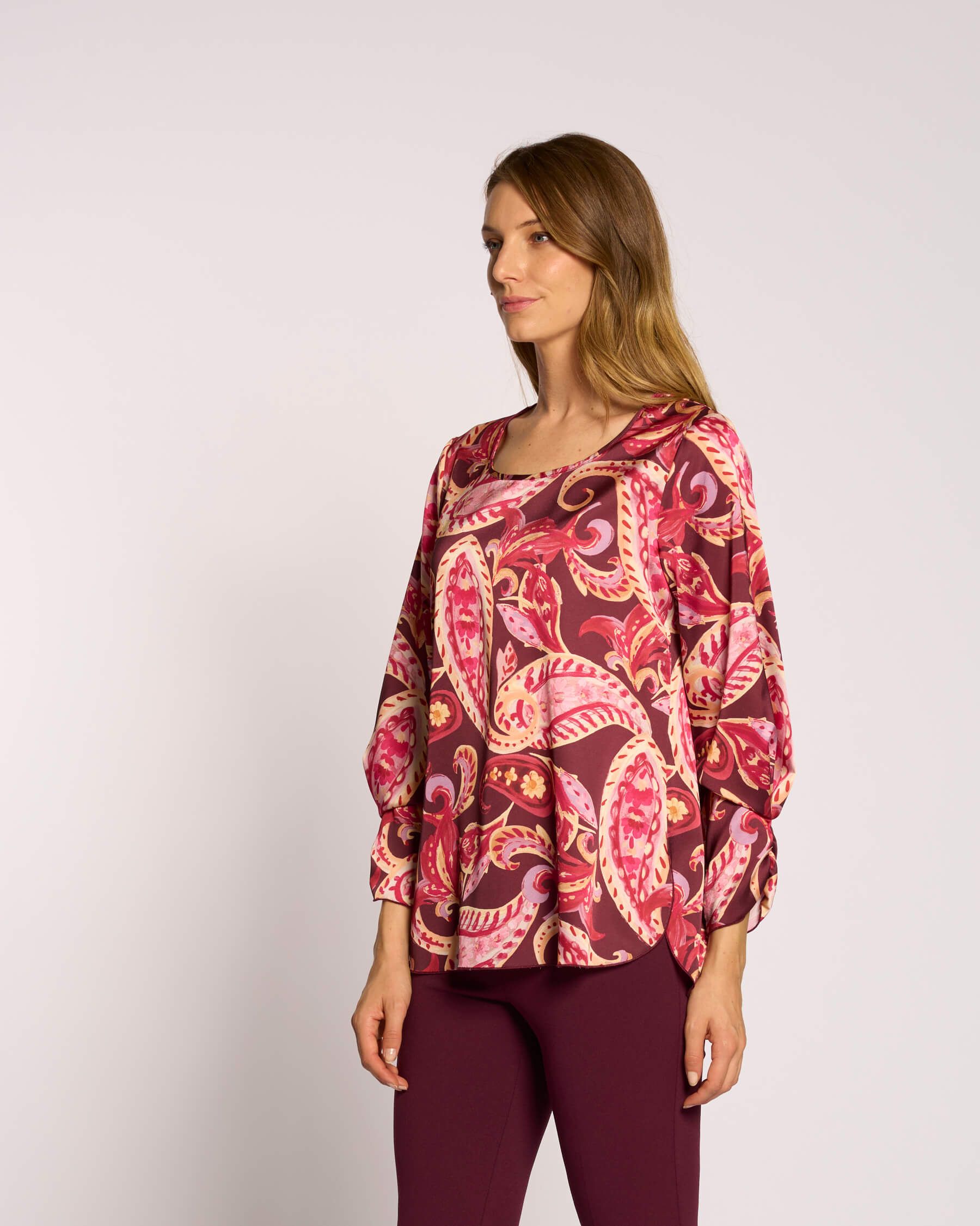 Casacca con scollo rotondo e volant
