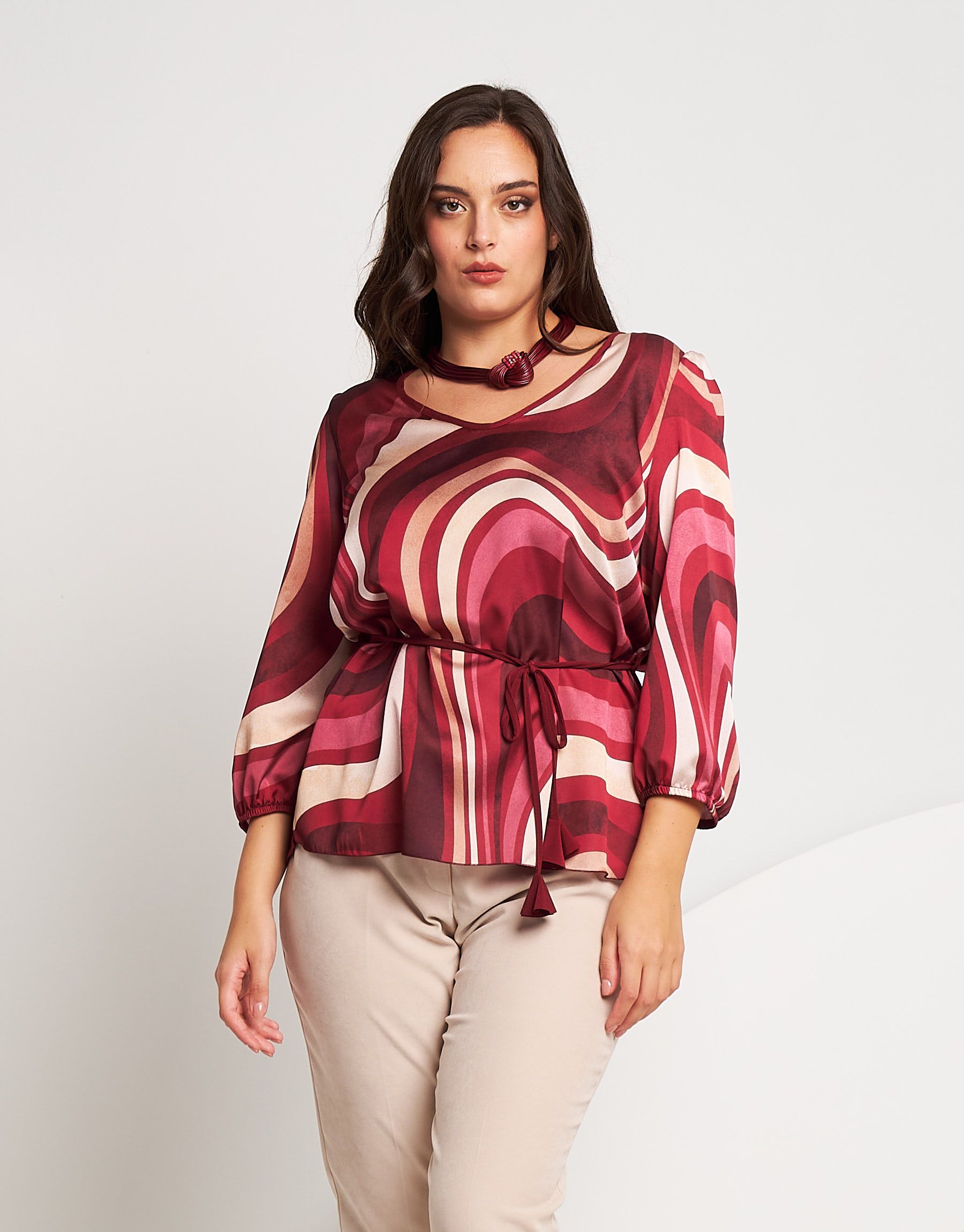 Casacca in raso fantasia onde curvy