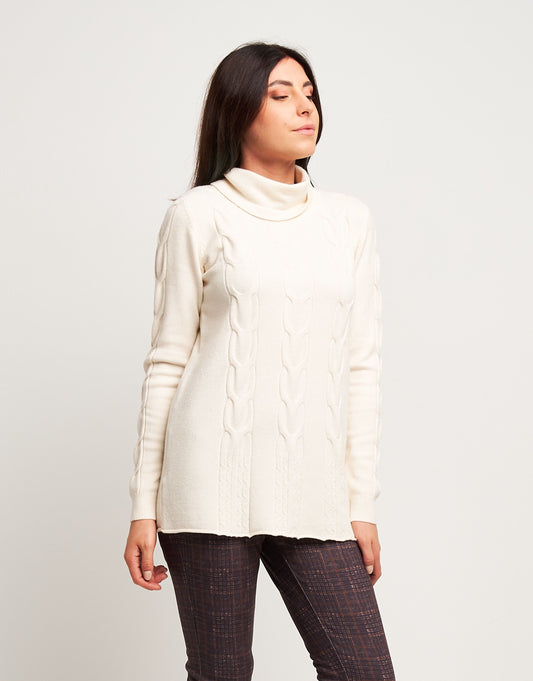 Dolcevita con motivo a trecce