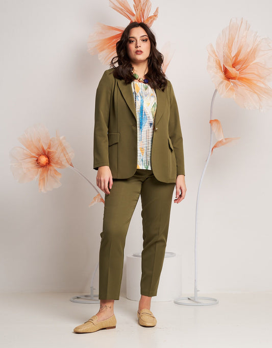 Giacca con revers e bottone curvy