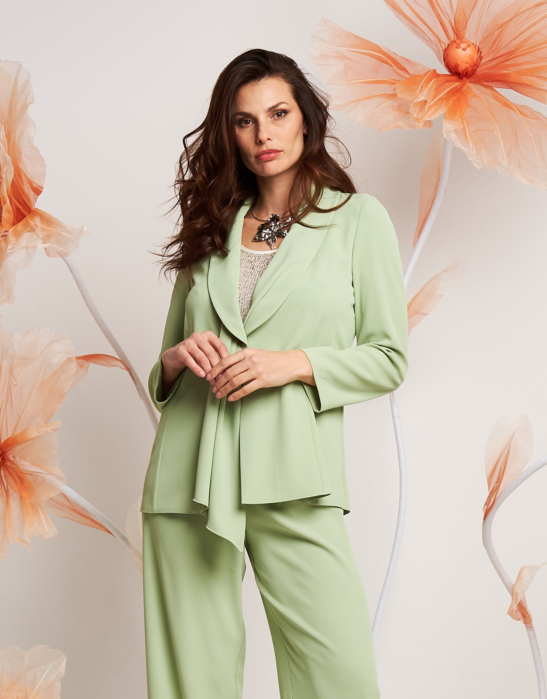 Giacca con scollo drappeggiato