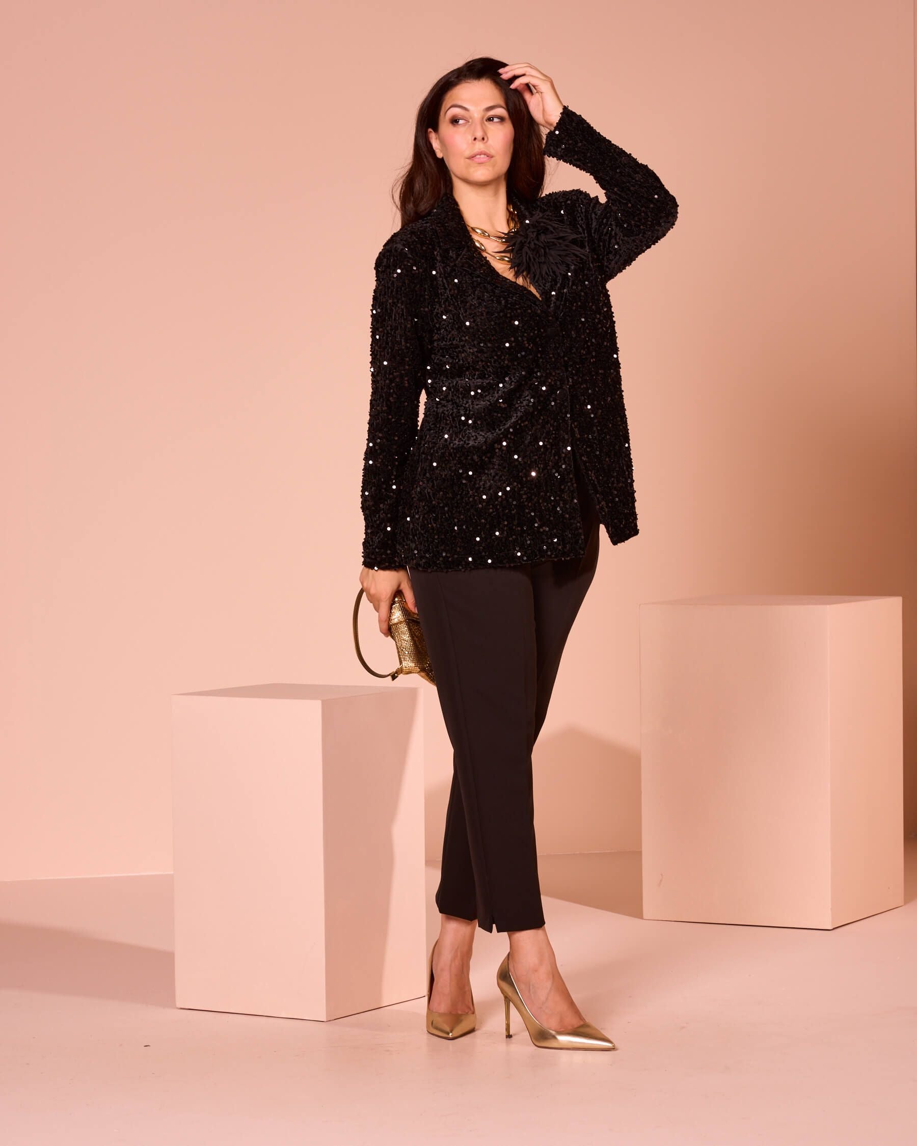 Giacca in ciniglia ricamata con paillettes curvy