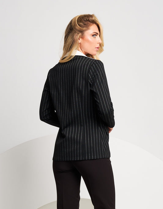 Giacca in gessato con pattine e bottone