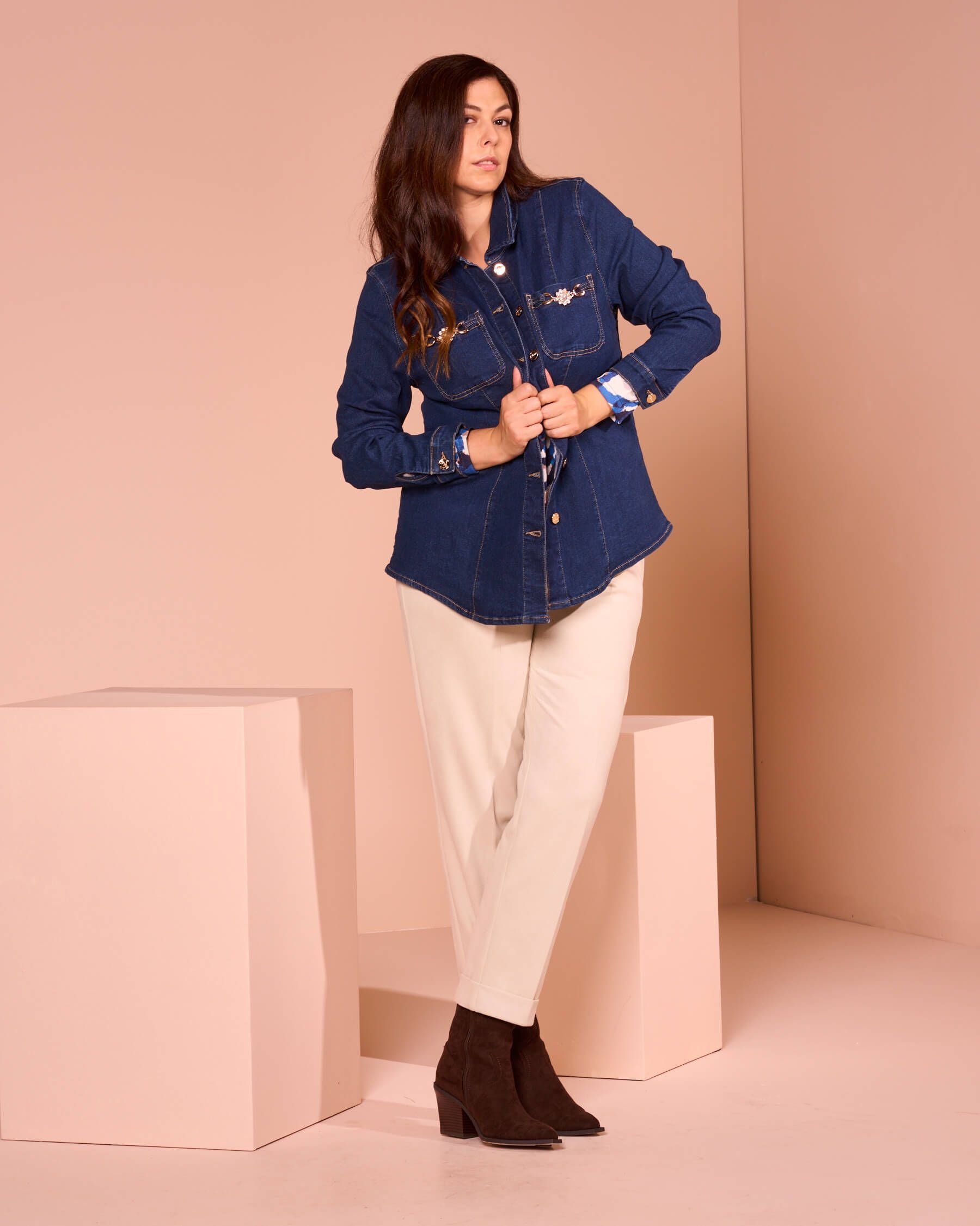 Giacca lunga con morsetti e taschini curvy