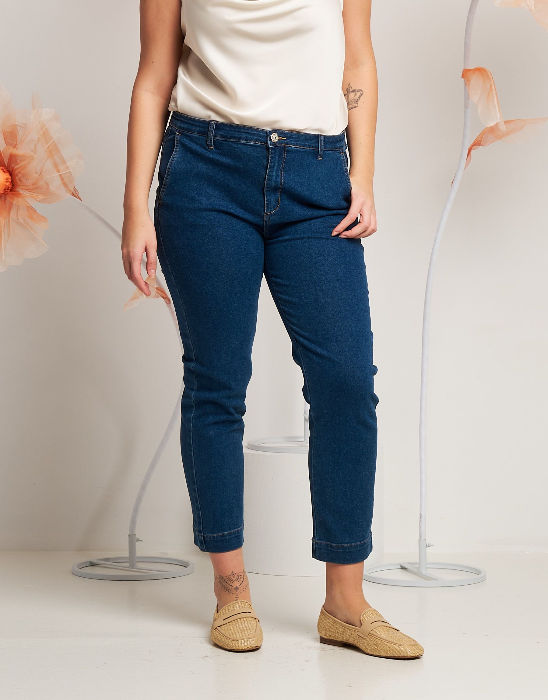 Jeans cropped con tasche alla francese curvy