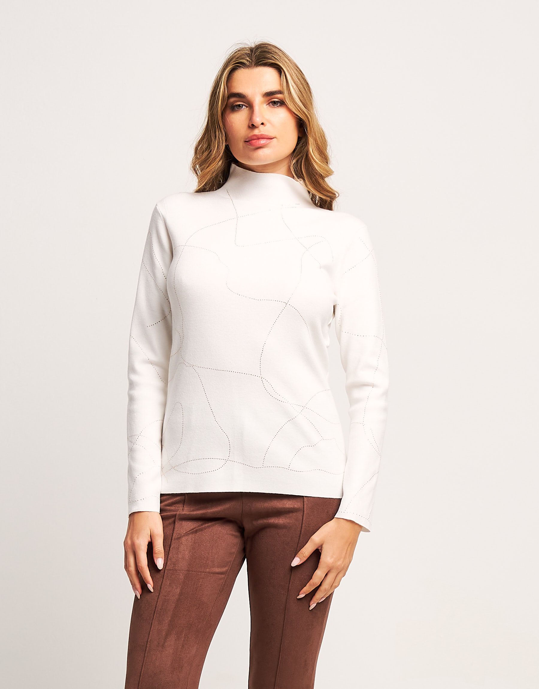 Maglia a coste con collo alto e strass