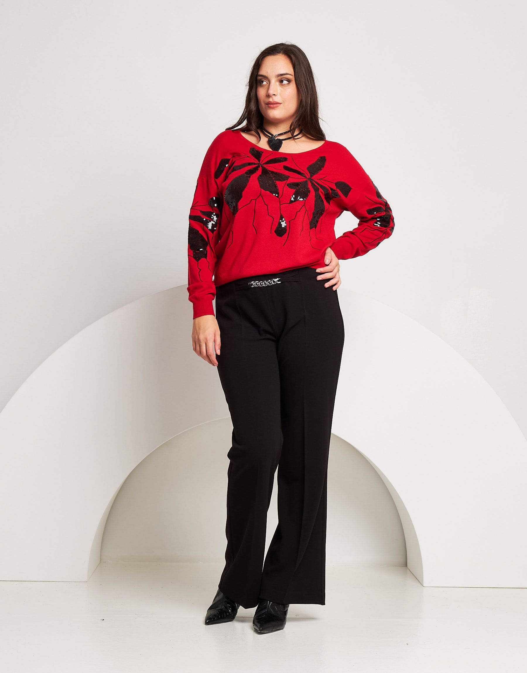 Maglia con ricamo di paillettes curvy