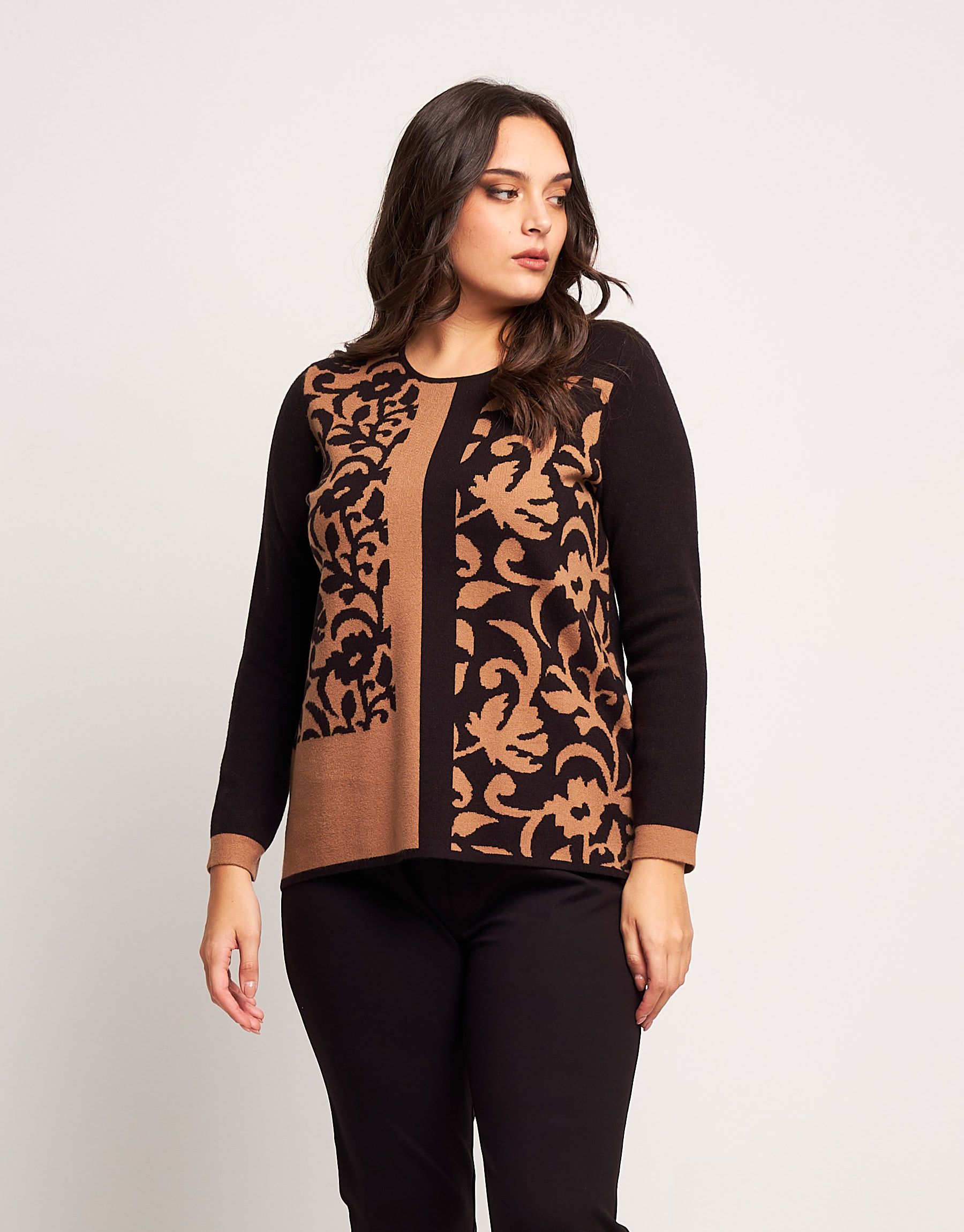 Maglia in jacquard a fiori curvy