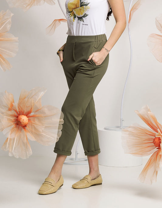 Pantalone con elastico e tasche