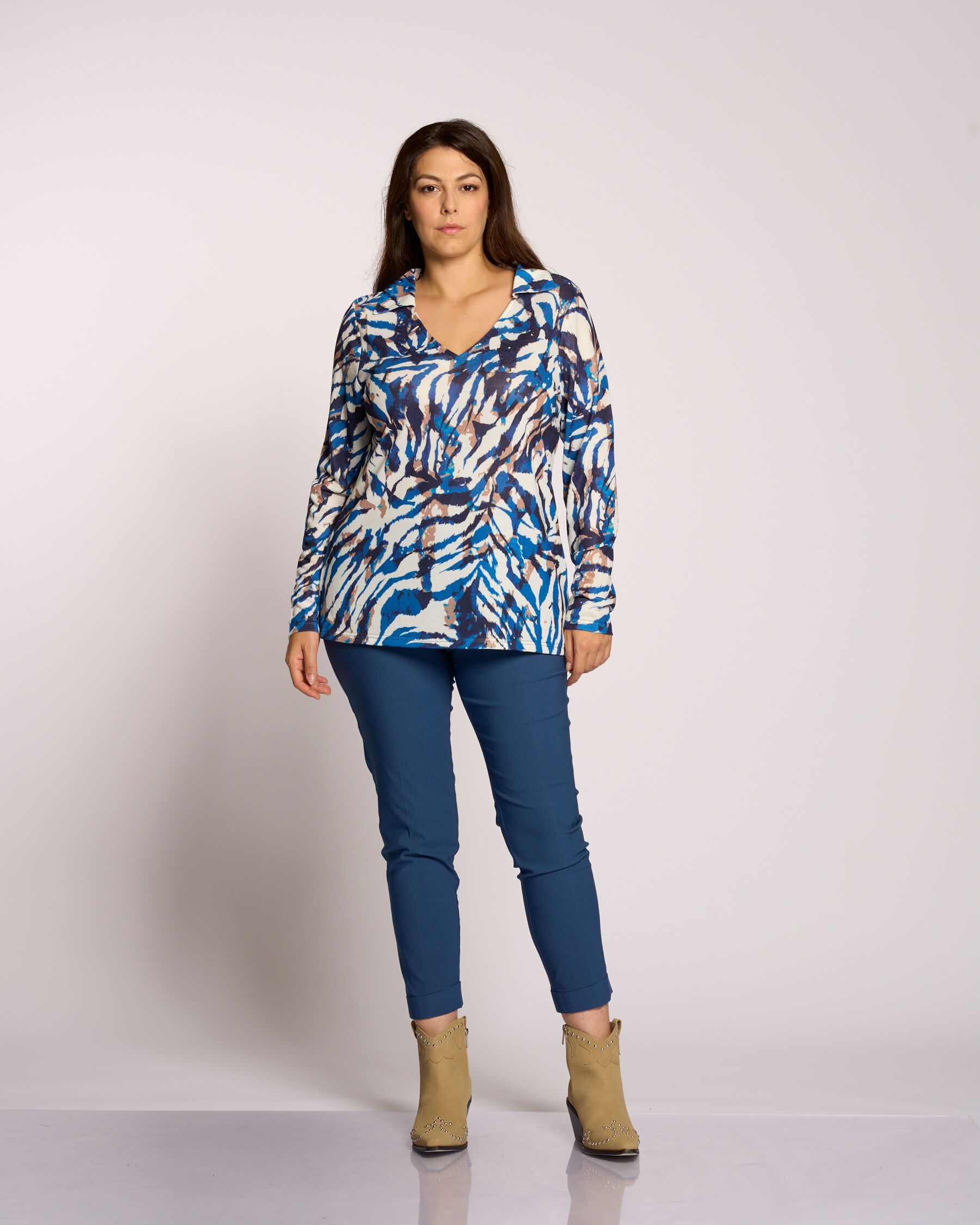 Pantalone con elastico in vita e risvolto curvy