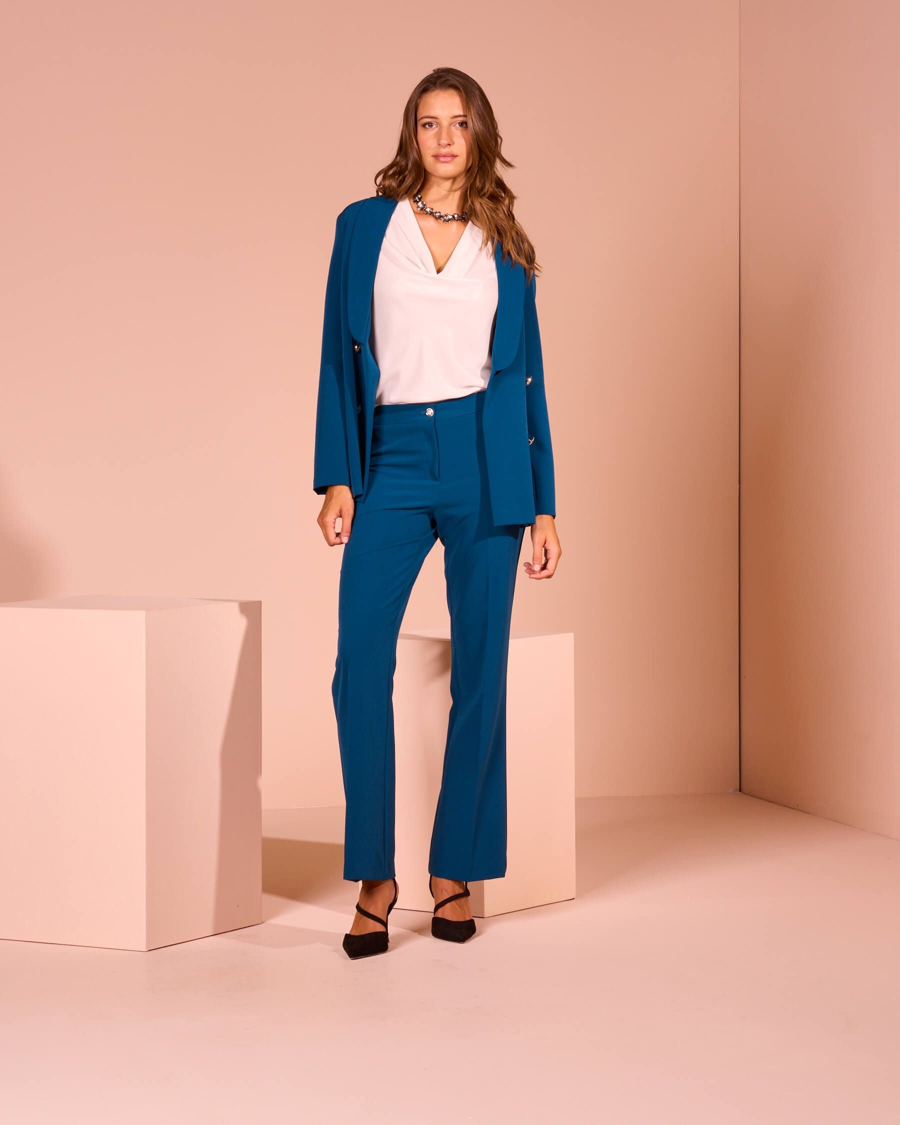 Pantalone con elastico posteriore e zip