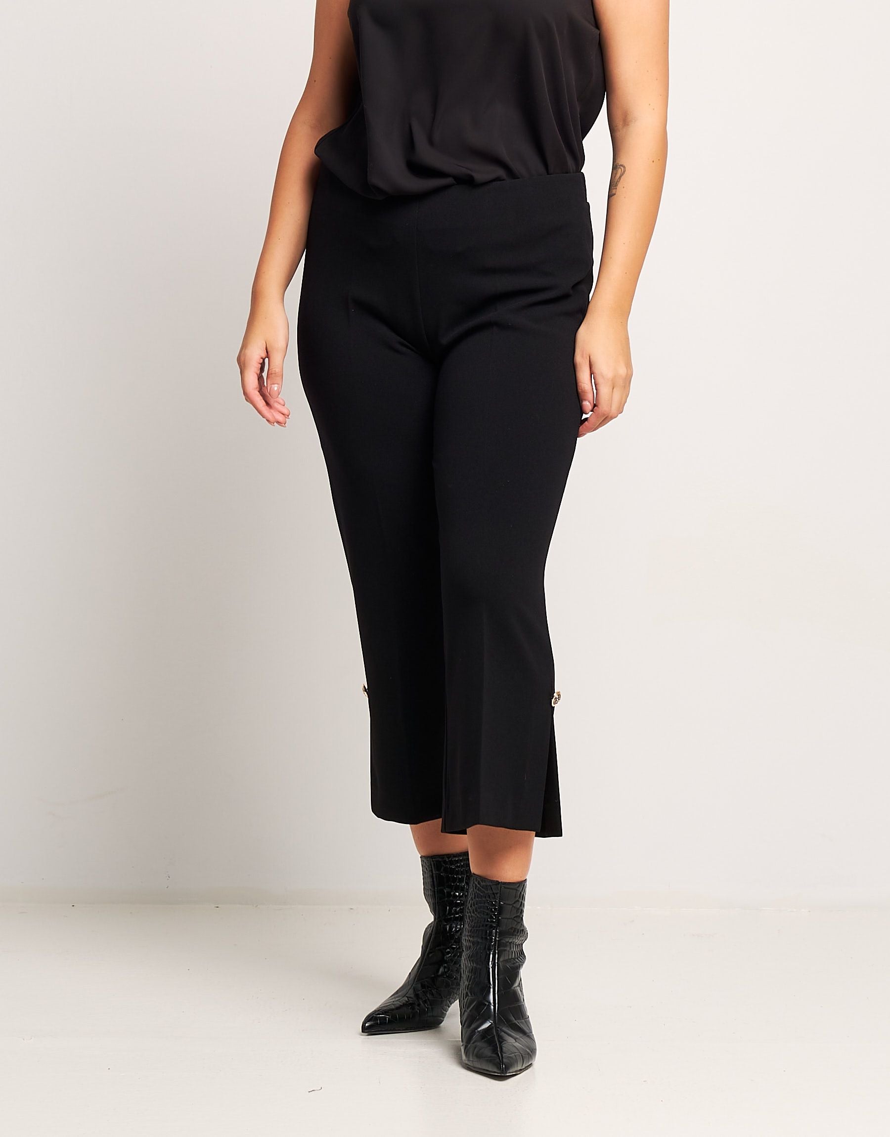 Pantalone con spacco e bottoncino curvy