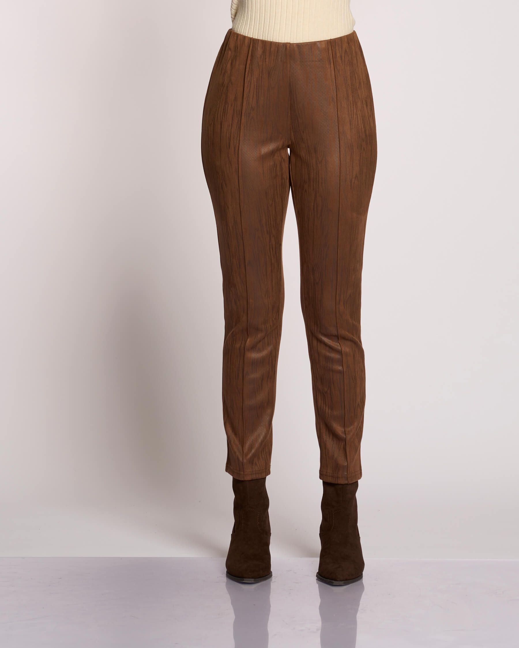 Pantalone effetto striato con impunture