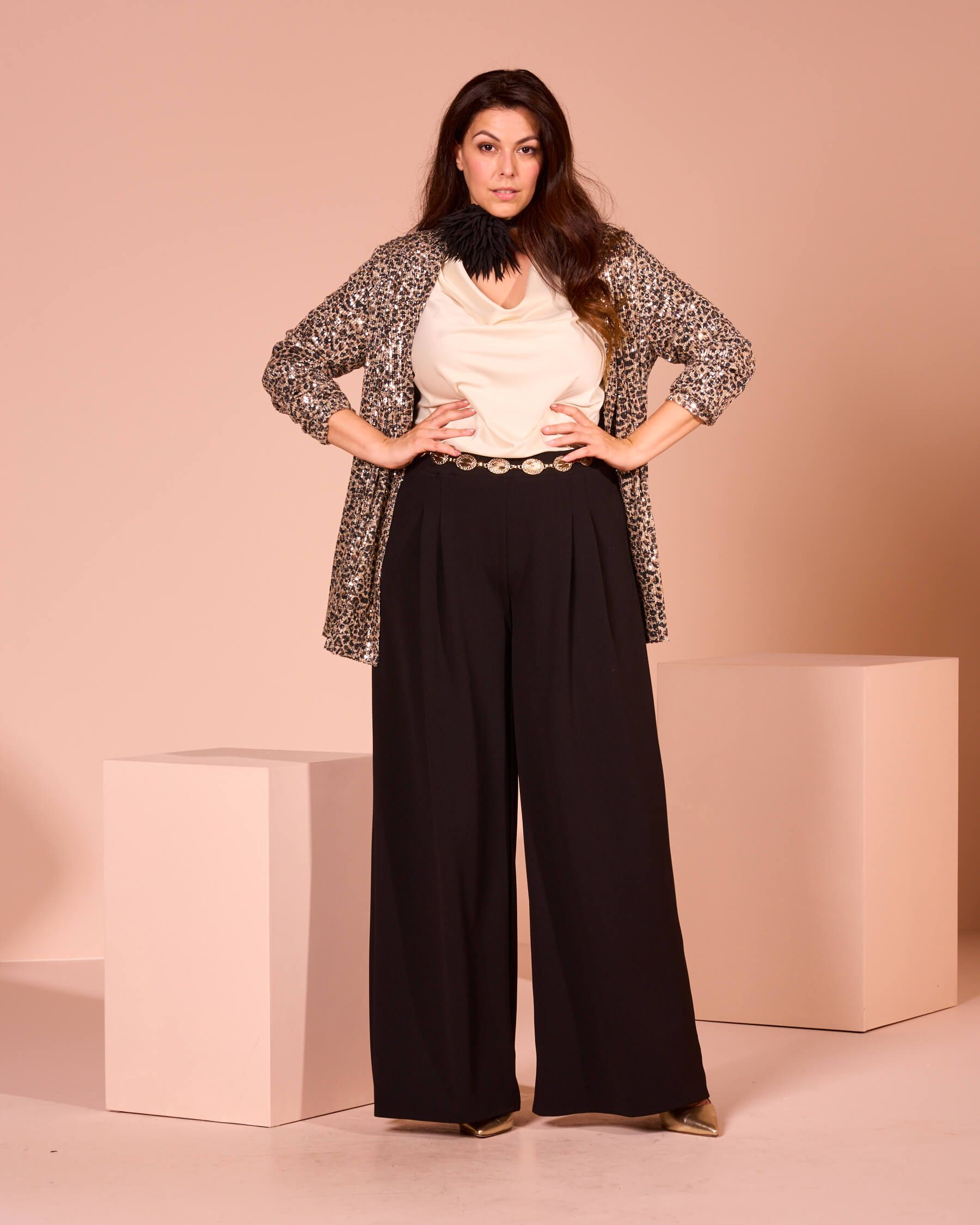 Pantalone molto largo con doppia piega curvy