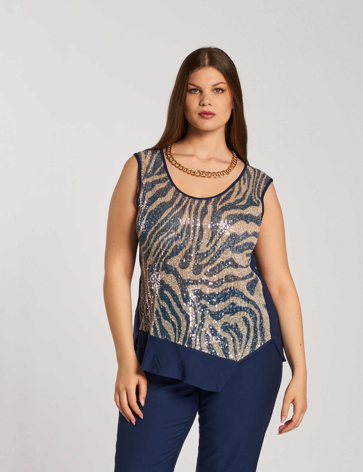 Top con volant e fronte di paillettes curvy