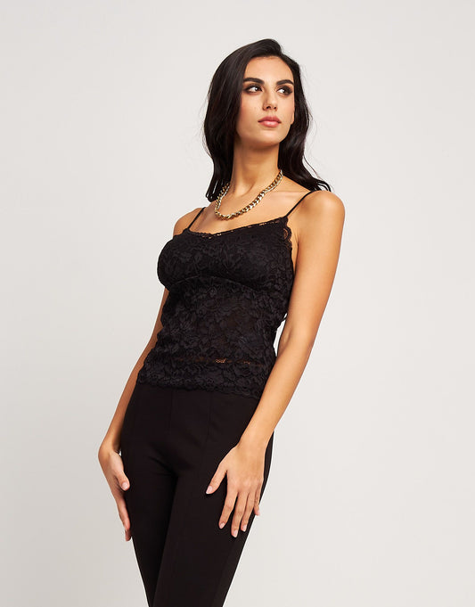Top in pizzo con spalline
