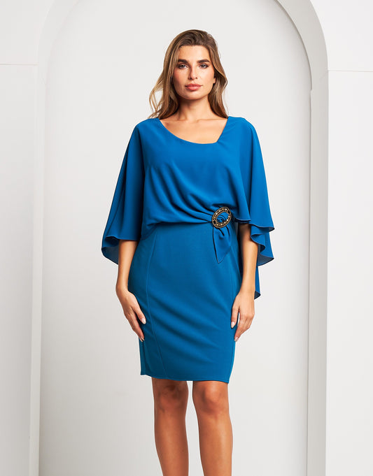 Tubino con mantellina e fibbia