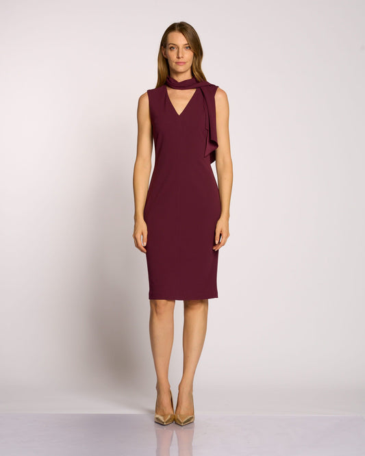 Tubino con scollo a V e sciarpina removibile