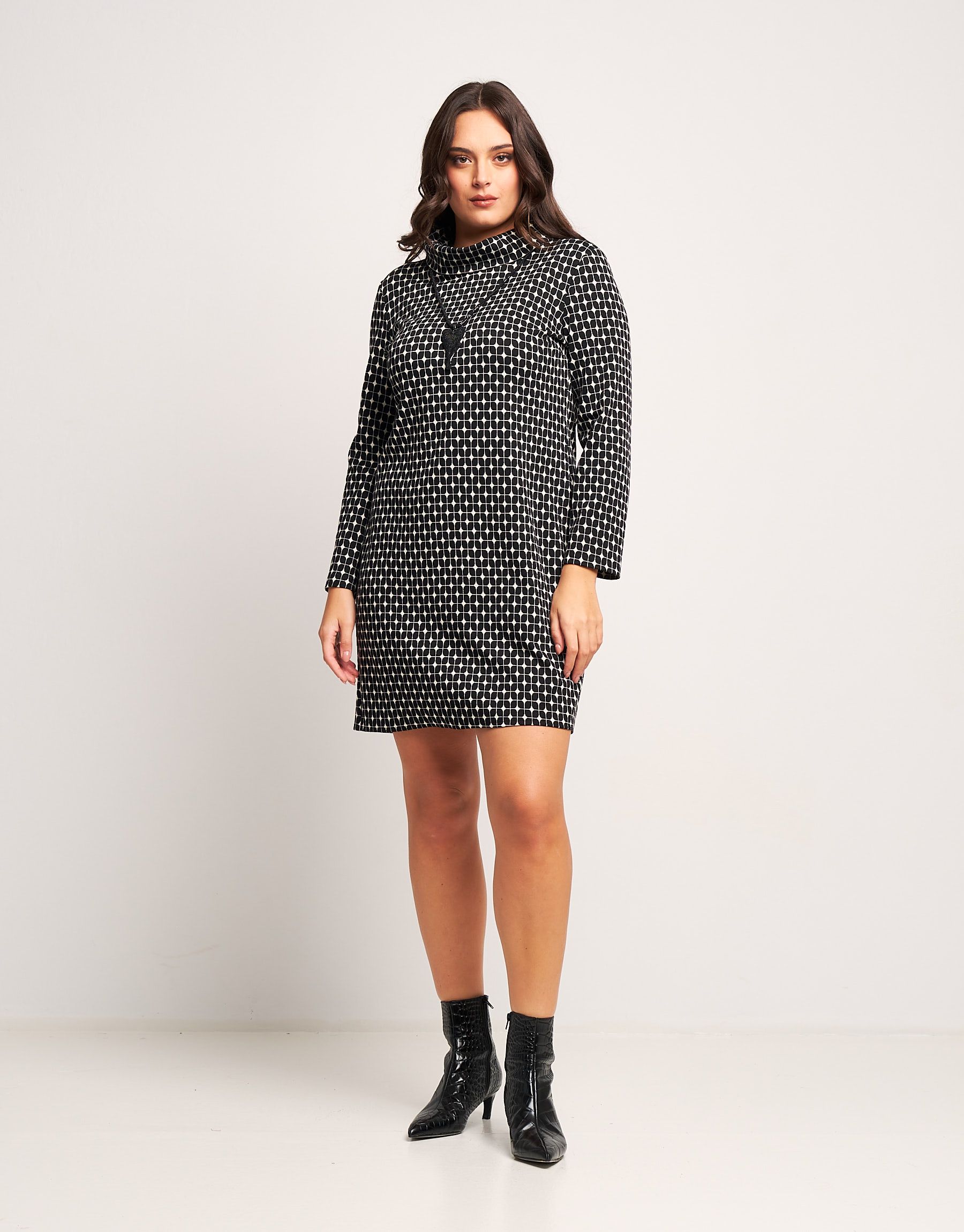 Vestito con linea ad A e collo a ciambella curvy